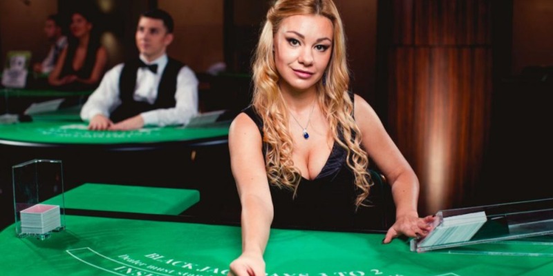 Các Dealer tại casino King88 vô cùng “đa-zi-năng”